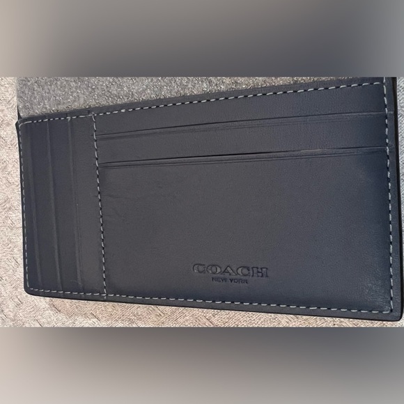 Coach whimsical NWT Gunmetal/Denim Multi Passport Card Case With Fish Print - Picture 5 of 16